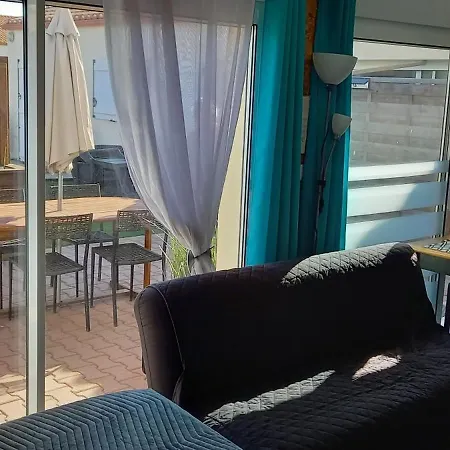 Studio Location Saisonniere Bord De Mer. Saint-Michel-Chef-Chef Exterior photo