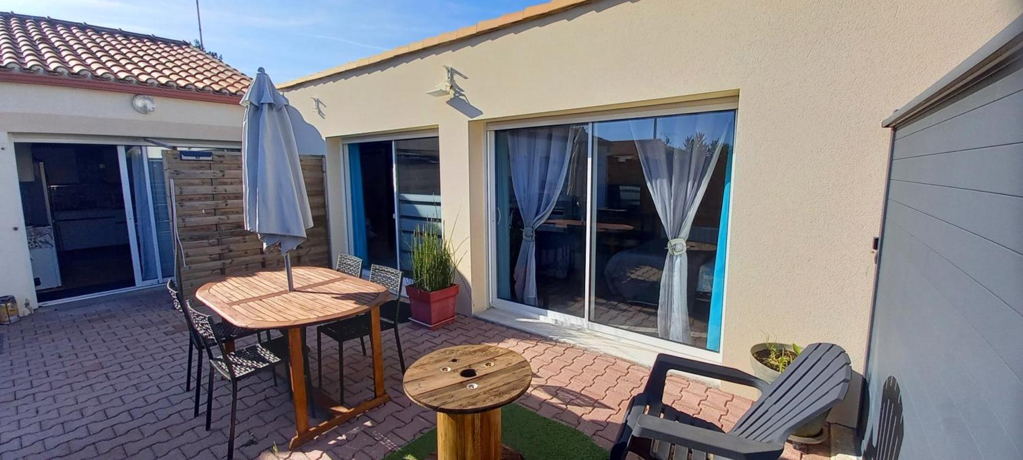 Location Saisonniere Bord De Mer. Apartment *